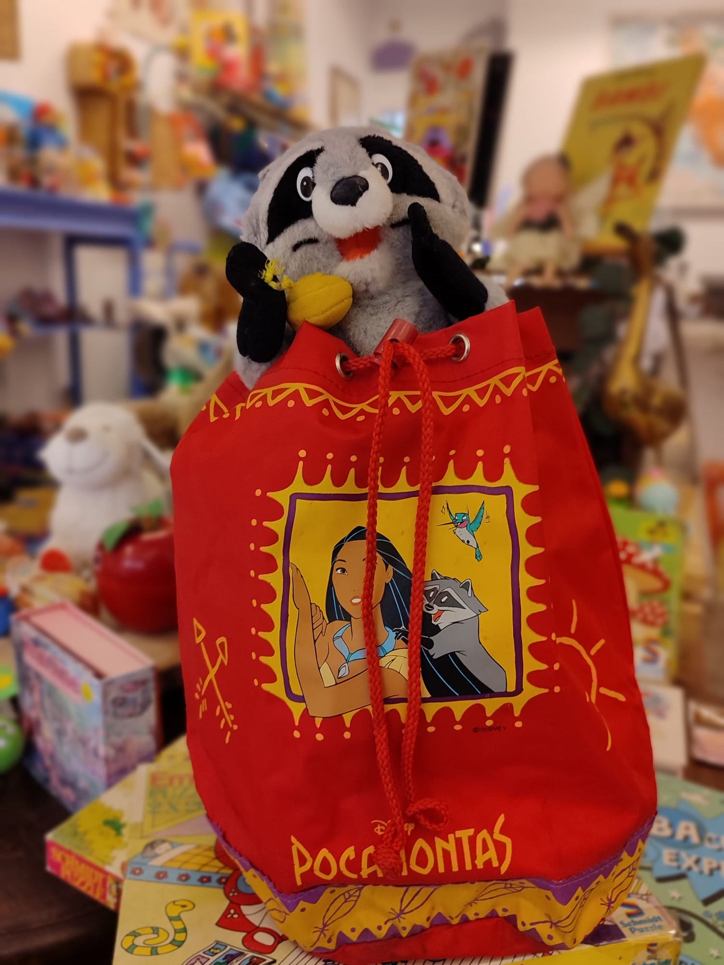 Sac à dos Pocahontas et peluche Meeko