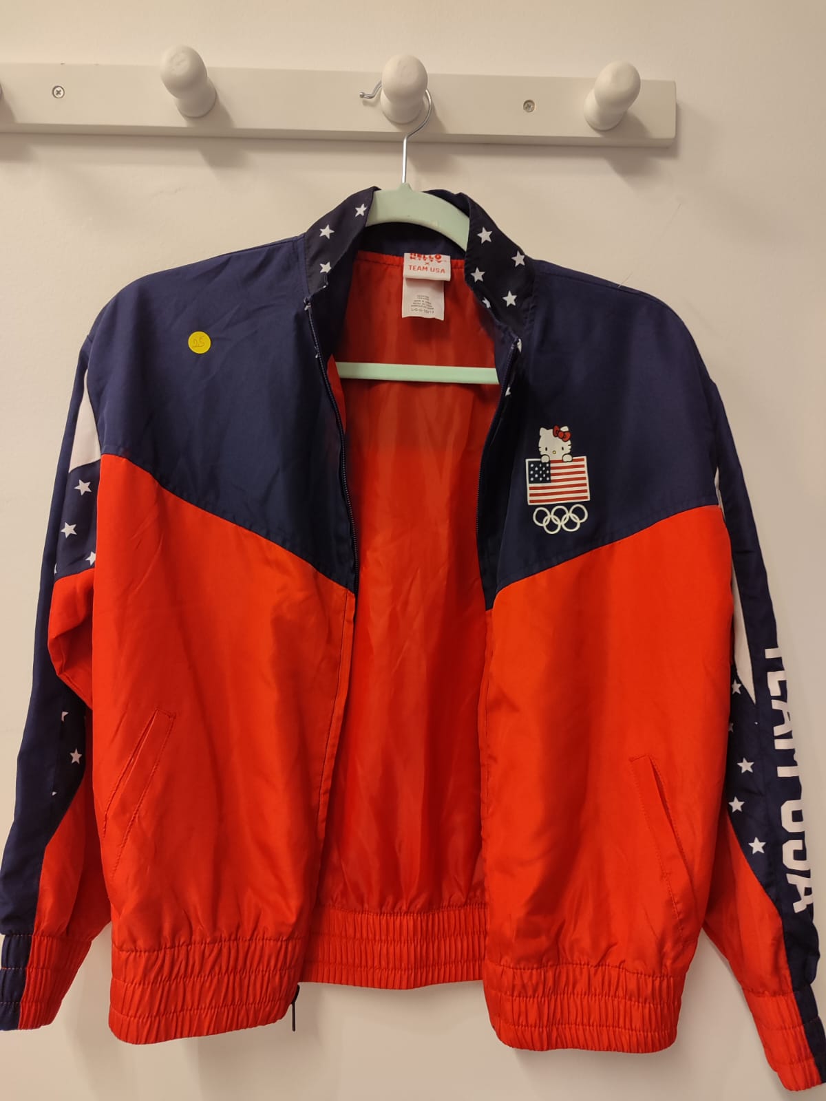 RARE : Veste Team America x Hello Kitty